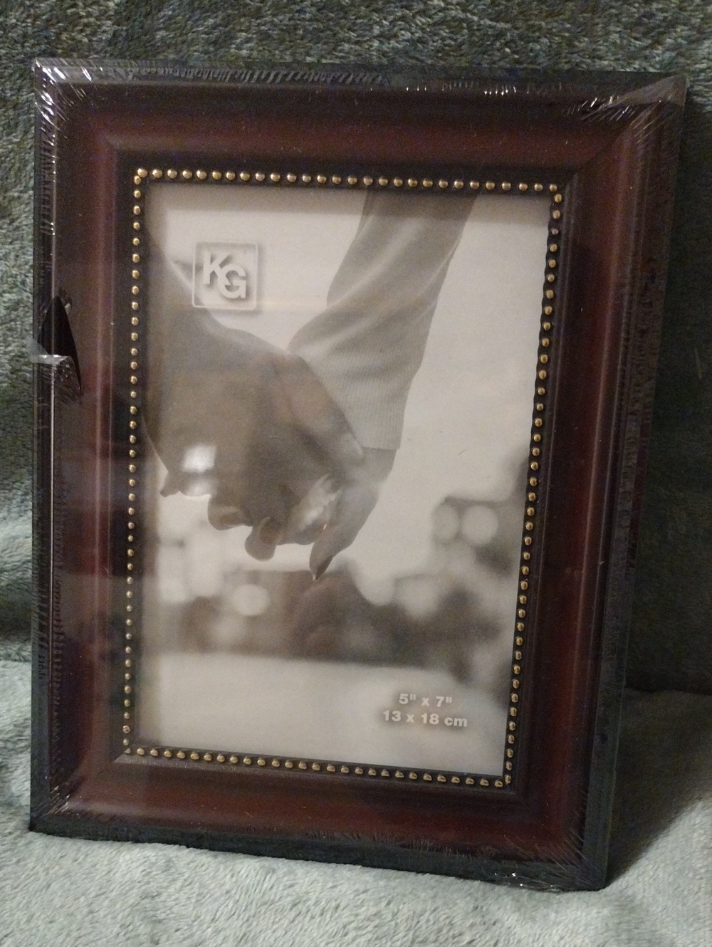 Kiera Grace Classic Traditional Lucy Photo Frame - 5x7 Photo Size.